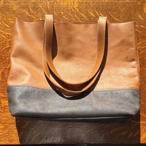 Leather tote bag versatile! Firm price